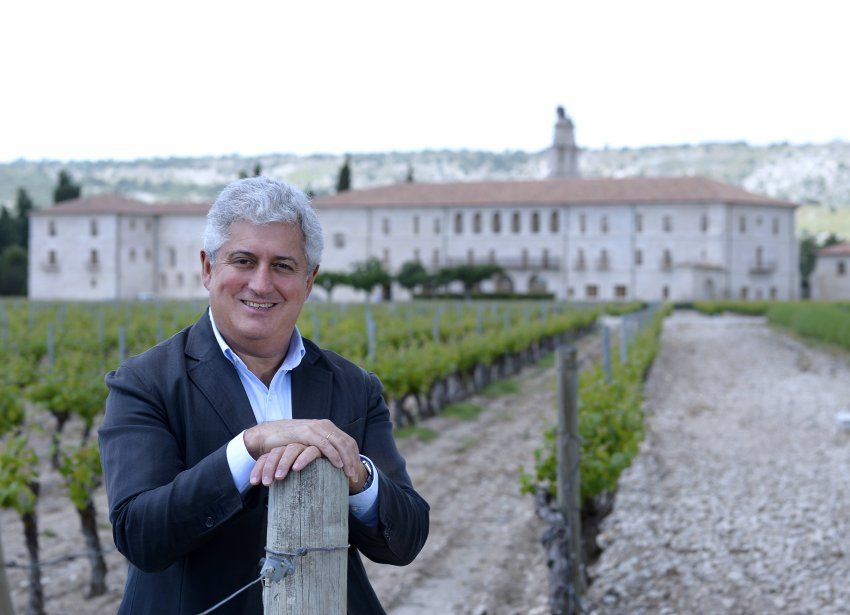 Enrique Valero Director General